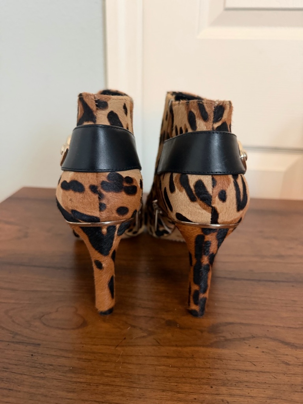 Vince Camuto Leopard-Print Ankle Booties with Black Strap - Picture 4 of 5